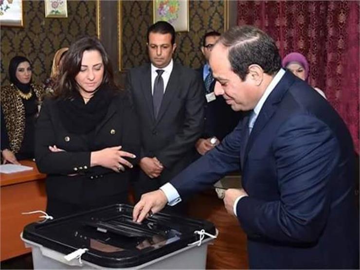 ابنة "هشام بركات" تشرف على لجنة السيسي الانتخابية ابنة "هشام بركات" تشرف على لجنة السيسي الانتخابية