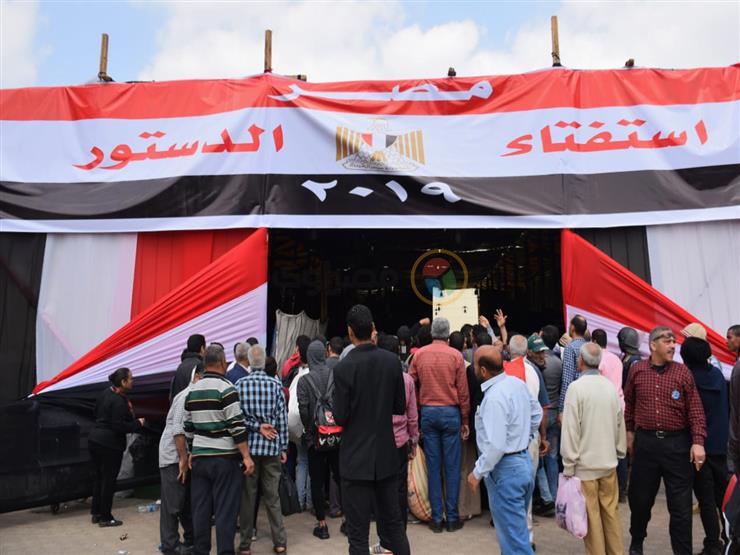 لكبار السن.. نصائح مهمة للحماية من أضرار الزحام خلال الاستفتاء لكبار السن.. نصائح مهمة للحماية من أضرار الزحام خلال الاستفتاء