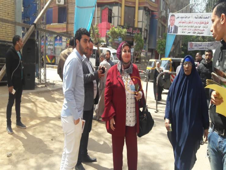 بالصور.. النائبة شادية ثابت تتفقد لجان الاستفتاء في إمبابة بالصور.. النائبة شادية ثابت تتفقد لجان الاستفتاء في إمبابة