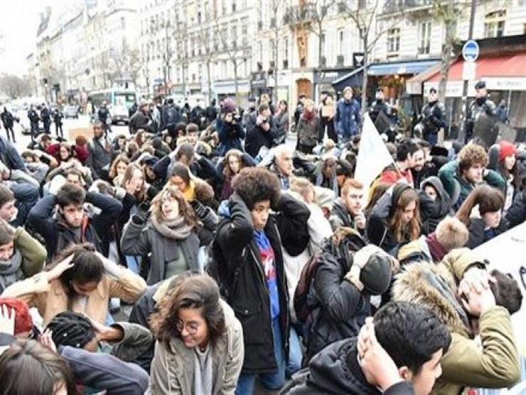 احتشاد المصلين في باريس من أجل قداس عيد الفصح بعد أيام من حريق "نوتردام" احتشاد المصلين في باريس من أجل قداس عيد الفصح بعد أيام من حريق "نوتردام"