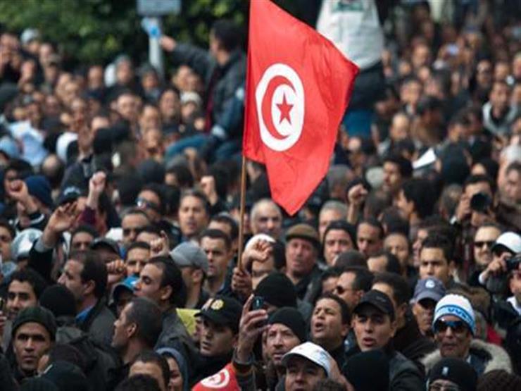 نشطاء في تونس يطالبون بنشر القائمة النهائية لضحايا ثورة 2011 نشطاء في تونس يطالبون بنشر القائمة النهائية لضحايا ثورة 2011