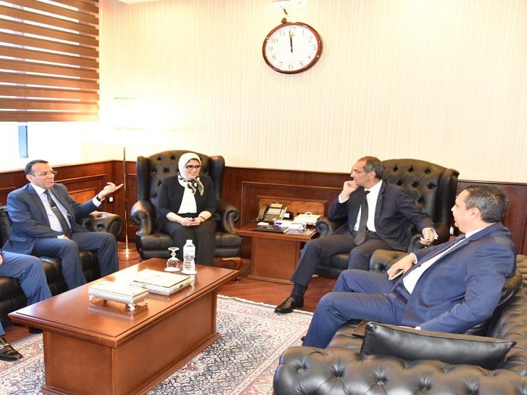 وزيرا الصحة والاتصالات يبحثان آليات ميكنة التأمين الصحي الجديد وزيرا الصحة والاتصالات يبحثان آليات ميكنة التأمين الصحي الجديد