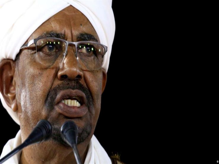 "سكاي نيوز": عمر البشير أصيب بجلطة.. ومضرب عن الطعام "سكاي نيوز": عمر البشير أصيب بجلطة.. ومضرب عن الطعام