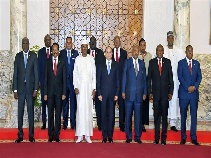 "قمة السودان" تعلن مد فترة تسليم السلطة لحكومة مدنية لـ3 أشهر "قمة السودان" تعلن مد فترة تسليم السلطة لحكومة مدنية لـ3 أشهر