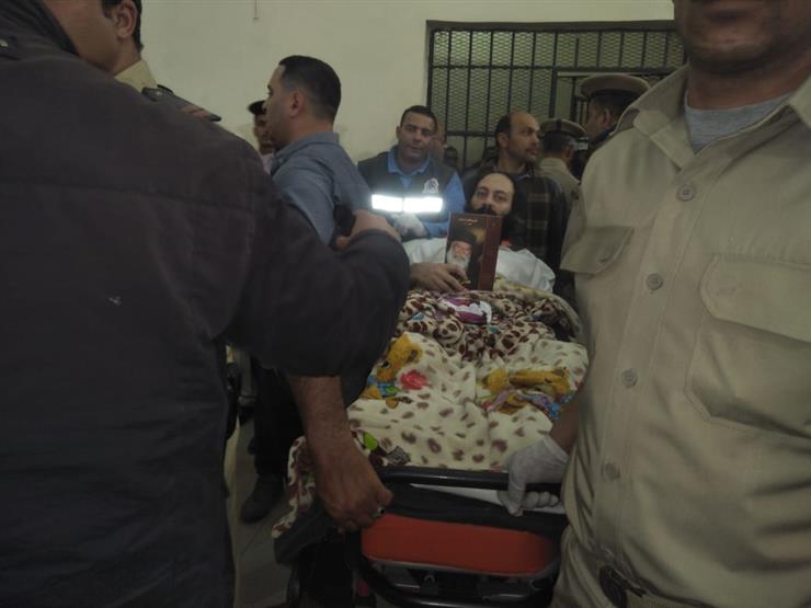 من هو "شفيع المستحيلات".. الذي حمل "قاتل أبيفانيوس" صورته لحظة حكم الإعدام من هو "شفيع المستحيلات".. الذي حمل "قاتل أبيفانيوس" صورته لحظة حكم الإعدام
