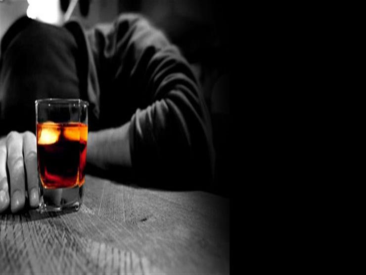 بجوارها زجاجة خمر.. العثور على جثة عاطل داخل منزله في القليوبية بجوارها زجاجة خمر.. العثور على جثة عاطل داخل منزله في القليوبية