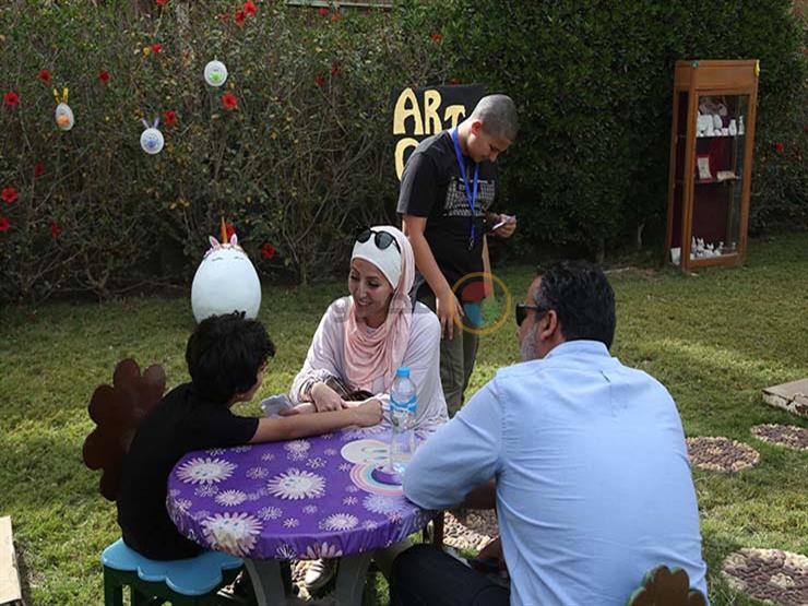 "ترفيه وتعليم".. الأطفال يبحثون عن بيض شم النسيم داخل القرية الفرعونية "ترفيه وتعليم".. الأطفال يبحثون عن بيض شم النسيم داخل القرية الفرعونية