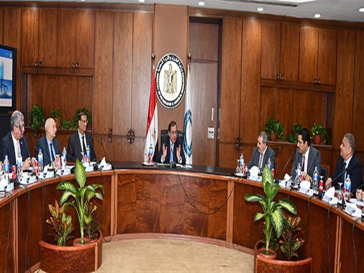 البترول تخطط لتوصيل الغاز إلى 1.2 مليون وحدة سكنية في العام المقبل البترول تخطط لتوصيل الغاز إلى 1.2 مليون وحدة سكنية في العام المقبل