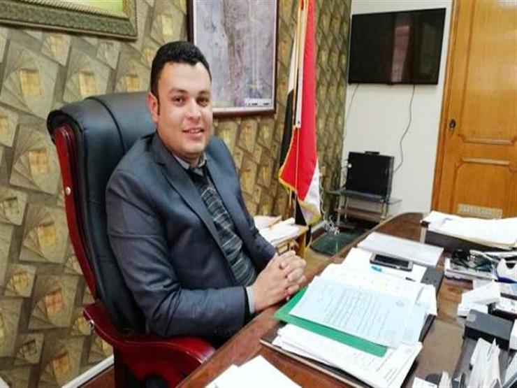 رئيس جهاز 6 أكتوبر يلتقى سكان الحيين الأول والثاني لمناقشة مشاكلهم وإيجاد حلول لها رئيس جهاز 6 أكتوبر يلتقى سكان الحيين الأول والثاني لمناقشة مشاكلهم وإيجاد حلول لها