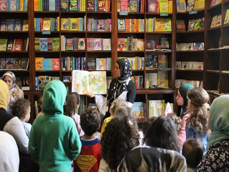 "القراءة مش بعبع".. آية ومها يرويان القصص للأطفال في المكتبات والمدارس (صور) "القراءة مش بعبع".. آية ومها يرويان القصص للأطفال في المكتبات والمدارس (صور)