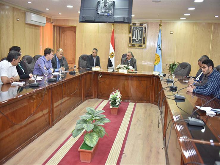 بالصور - محافظ أسيوط يبحث رفع كفاءة منظومة النظافة مع برنامج "المخلفات الصلبة" بالصور - محافظ أسيوط يبحث رفع كفاءة منظومة النظافة مع برنامج "المخلفات الصلبة"