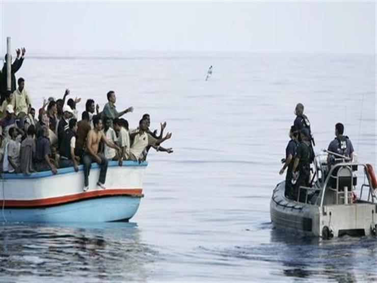 الشرطة القبرصية تنقذ 14 مهاجرًا من الغرق في البحر المتوسط الشرطة القبرصية تنقذ 14 مهاجرًا من الغرق في البحر المتوسط