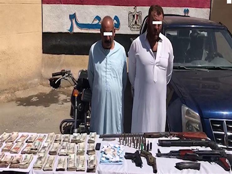 بكيلو هيروين وترسانة أسلحة.. سقوط عنصرين إجراميين بكفر الشيخ بكيلو هيروين وترسانة أسلحة.. سقوط عنصرين إجراميين بكفر الشيخ