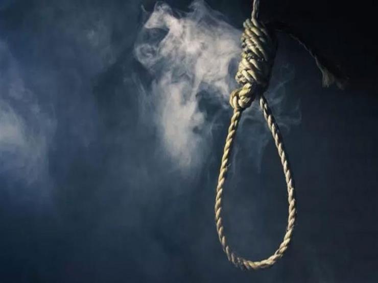 قيدوه بجنزير.. الإعدام لـ3 أشخاص أغرقوا عامل حيًا قيدوه بجنزير.. الإعدام لـ3 أشخاص أغرقوا عامل حيًا
