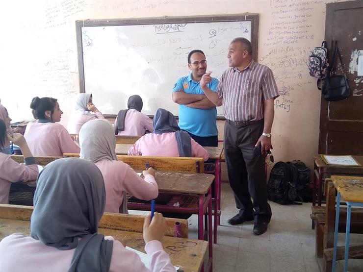 طلاب أولى ثانوي بالغربية يحتجون على نظام الامتحانات.. والمحافظ يستقبل وفدًا منهم طلاب أولى ثانوي بالغربية يحتجون على نظام الامتحانات.. والمحافظ يستقبل وفدًا منهم