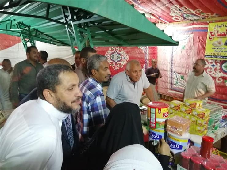 محافظ الوادى الجديد يتفقد معرض أهلاً رمضان بالداخلة محافظ الوادى الجديد يتفقد معرض أهلاً رمضان بالداخلة