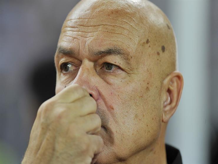 رئيس الزمالك: نهاية جروس اليوم.. وطالبت اللاعبين بتجاهله بين "شوطي النهائي" رئيس الزمالك: نهاية جروس اليوم.. وطالبت اللاعبين بتجاهله بين "شوطي النهائي"