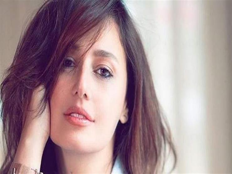 فيديو| حلا شيحة عن مشهد في "زلزال": "ايه الجمال ده" فيديو| حلا شيحة عن مشهد في "زلزال": "ايه الجمال ده"