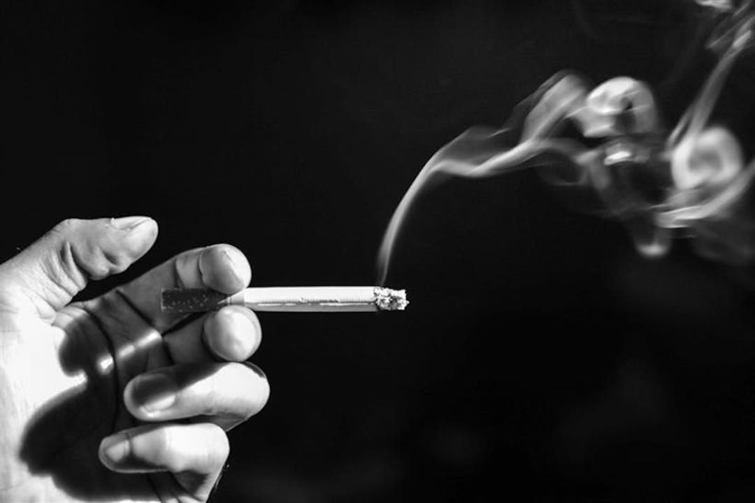 احذر.. تدخين الآباء يؤثر على خصوبة الأبناء بهذه الطريقة احذر.. تدخين الآباء يؤثر على خصوبة الأبناء بهذه الطريقة