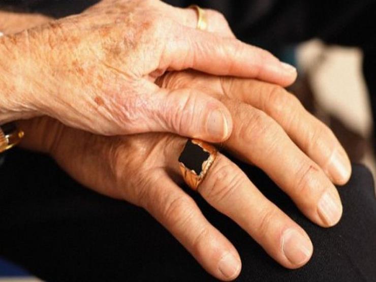 توفيا في لحظة واحدة بعد 45 عاما من زواجهما توفيا في لحظة واحدة بعد 45 عاما من زواجهما