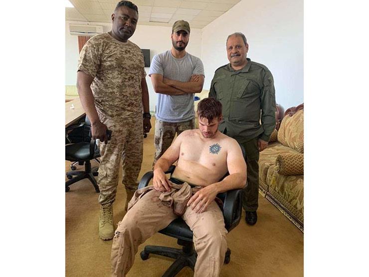 ما حقيقة الطيار الأجنبي الذي اعتقله الجيش الليبي؟ ما حقيقة الطيار الأجنبي الذي اعتقله الجيش الليبي؟