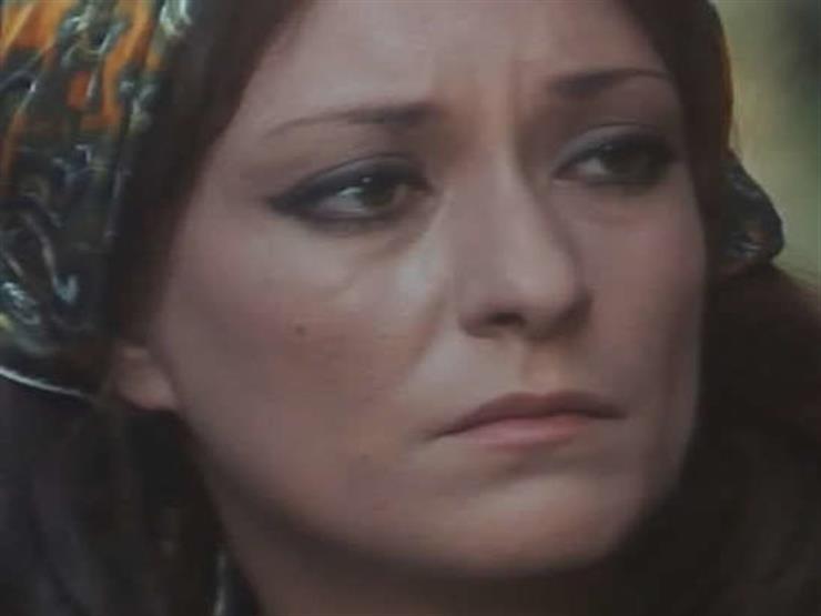 محسنة توفيق.. فنانة الشارع (بروفايل) محسنة توفيق.. فنانة الشارع (بروفايل)