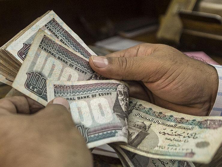 "المرتب خلص أول الشهر".. والسر في "العيد" "المرتب خلص أول الشهر".. والسر في "العيد"