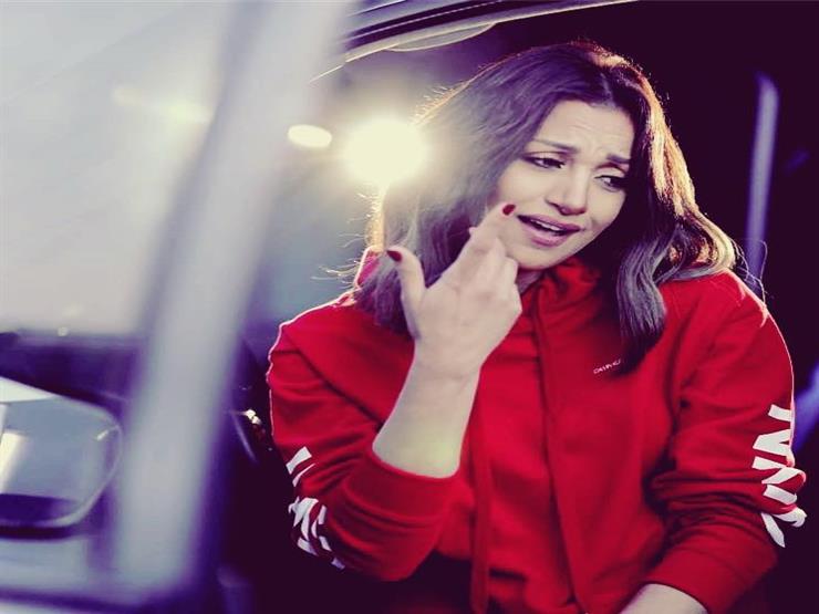 فيديو| طرح برومو كليب "فات اللي فات" للمطربة نهى شهبة.. وميدو منيب يكشف كواليسه فيديو| طرح برومو كليب "فات اللي فات" للمطربة نهى شهبة.. وميدو منيب يكشف كواليسه