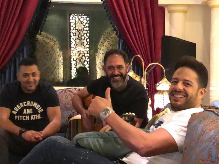 "أغنية لصيف الساحل".. كلمات آل الشيخ غناء حماقي وألحان عمرو مصطفى "أغنية لصيف الساحل".. كلمات آل الشيخ غناء حماقي وألحان عمرو مصطفى