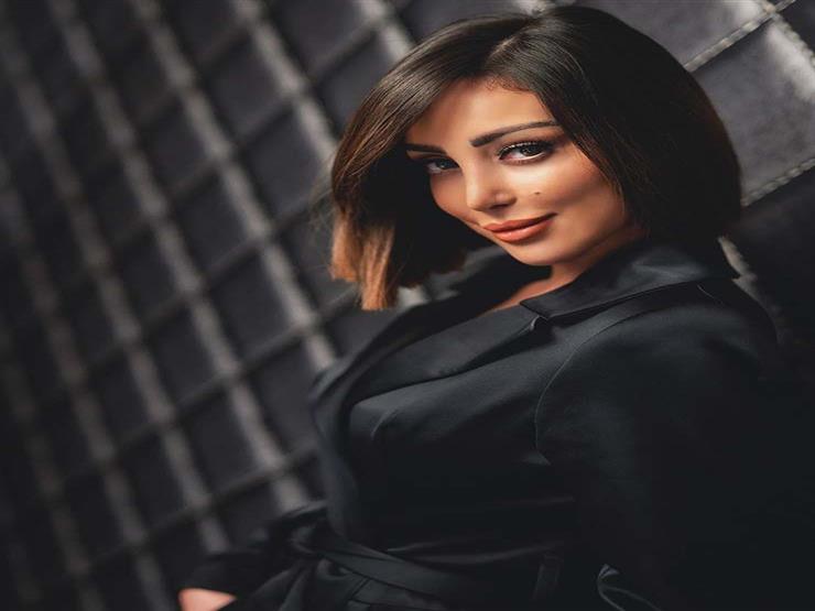 فيديو| ربع مليون مشاهدة لـ"كفياك أعذار" بصوت زوجة تامر حسني فيديو| ربع مليون مشاهدة لـ"كفياك أعذار" بصوت زوجة تامر حسني