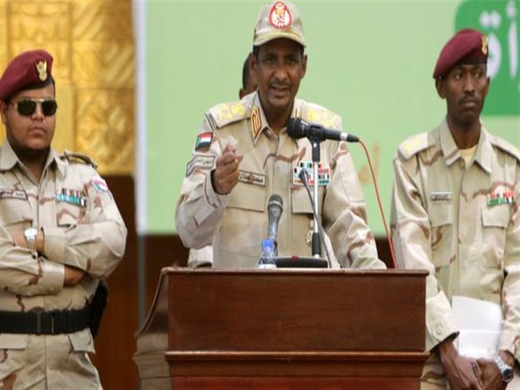 أزمة السودان: حميدتي يتعهد بـ"شنق" المسؤولين عن قتل المحتجين في فض اعتصام القيادة العامة أزمة السودان: حميدتي يتعهد بـ"شنق" المسؤولين عن قتل المحتجين في فض اعتصام القيادة العامة