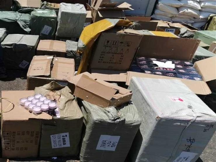 إحباط محاولة تهريب 4 ملايين عبوة مستحضرات تجميل مجهولة المصدر إحباط محاولة تهريب 4 ملايين عبوة مستحضرات تجميل مجهولة المصدر