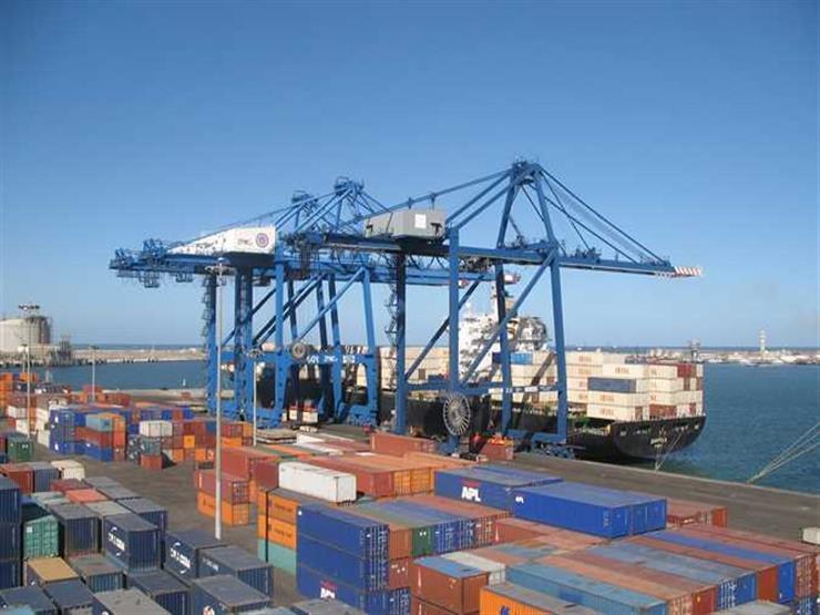 ميناء دمياط يستقبل 9 سفن ويصدر 7500 طن فوسفات ميناء دمياط يستقبل 9 سفن ويصدر 7500 طن فوسفات