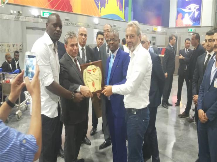 منافس مصر.. بعثة أوغندا تصل القاهرة للمشاركة في أمم إفريقيا منافس مصر.. بعثة أوغندا تصل القاهرة للمشاركة في أمم إفريقيا