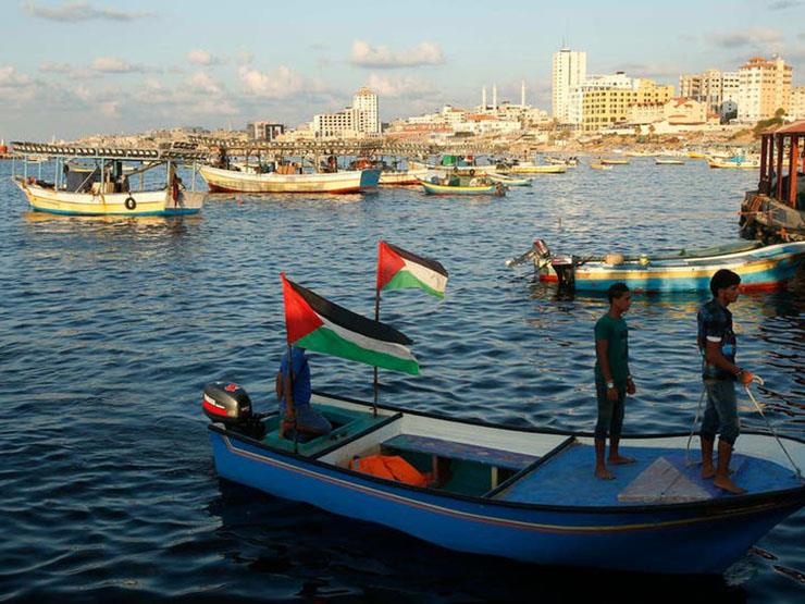 إسرائيل تسمح باستئناف عمل صيادي الأسماك على سواحل غزة إسرائيل تسمح باستئناف عمل صيادي الأسماك على سواحل غزة