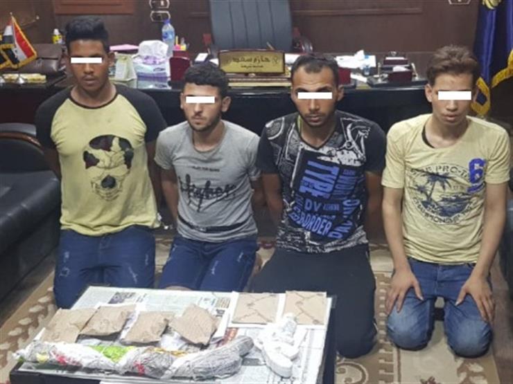 خلال حملة أمنية .. ضبط 4 أشخاص بحوزتهم 30 طربة حشيش و7500 قرص مخدر خلال حملة أمنية .. ضبط 4 أشخاص بحوزتهم 30 طربة حشيش و7500 قرص مخدر