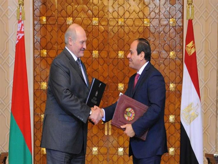 الرئيس البيلاروسي يقلد الرئيس السيسي وسام صداقة الشعوب الرئيس البيلاروسي يقلد الرئيس السيسي وسام صداقة الشعوب