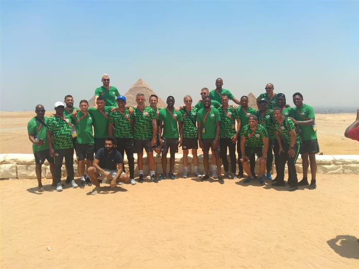منتخب جنوب أفريقيا يزور الأهرامات منتخب جنوب أفريقيا يزور الأهرامات