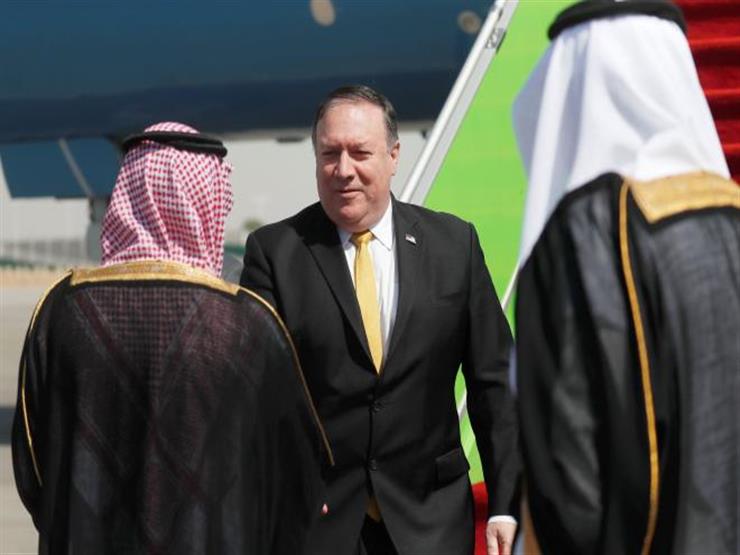 وزير الخارجية الأمريكي يصل السعودية لبحث التوتر مع إيران وزير الخارجية الأمريكي يصل السعودية لبحث التوتر مع إيران