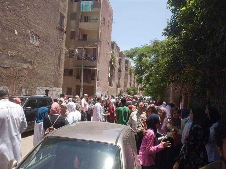 انتحار طالب وإصابة 12 و"خناقة".. في امتحاني الكيمياء والجغرافيا بالمحافظات انتحار طالب وإصابة 12 و"خناقة".. في امتحاني الكيمياء والجغرافيا بالمحافظات