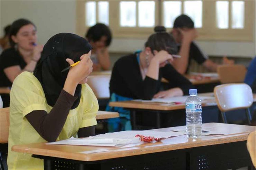 هبوط وإغماءات.. إصابة 145 طالبًا في سابع امتحانات الثانوية العامة هبوط وإغماءات.. إصابة 145 طالبًا في سابع امتحانات الثانوية العامة