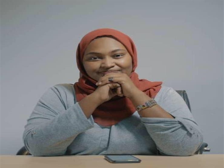 "شوية ثورة سودانية".. "آمنة" تسعى لتوثيق الحراك المجتمعي في برنامج "شوية ثورة سودانية".. "آمنة" تسعى لتوثيق الحراك المجتمعي في برنامج