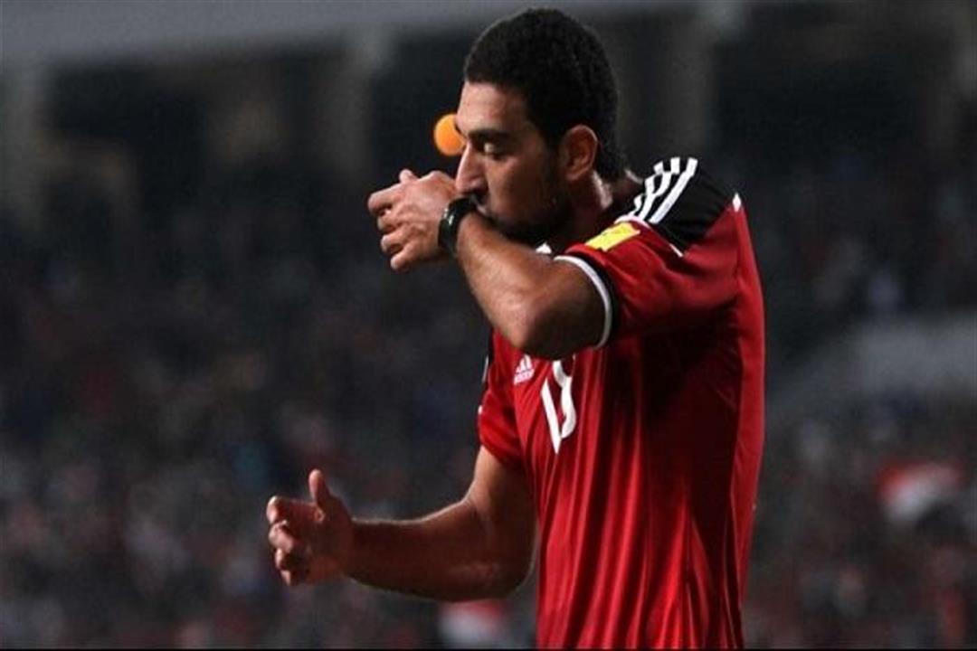 كوكا يجري جراحة في الركبة كوكا يجري جراحة في الركبة
