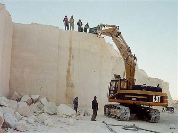 حي طره: مهلة جديدة لأصحاب المصانع بشق الثعبان لتقنين أوضاعهم حي طره: مهلة جديدة لأصحاب المصانع بشق الثعبان لتقنين أوضاعهم