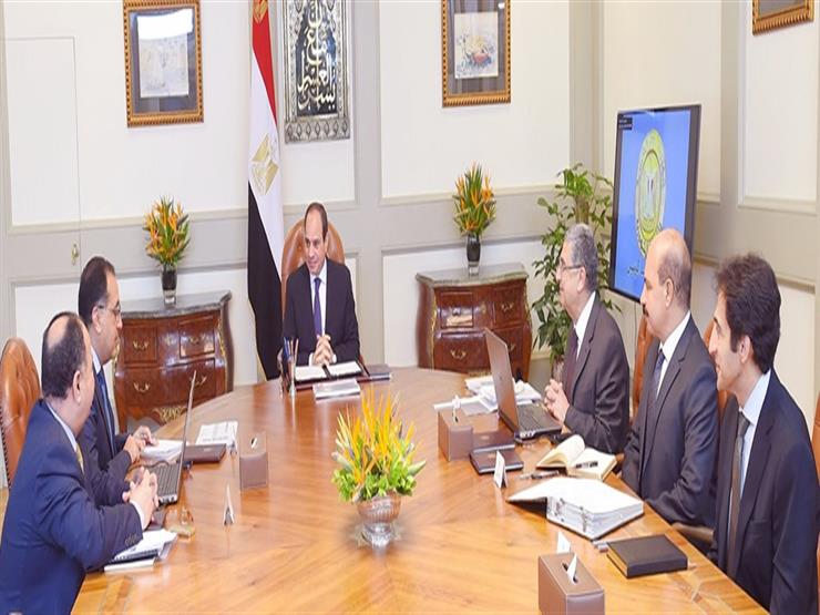 السيسي يوجه باستكمال خطة الارتقاء بمنظومة الكهرباء وتطوير البنية التحتية السيسي يوجه باستكمال خطة الارتقاء بمنظومة الكهرباء وتطوير البنية التحتية