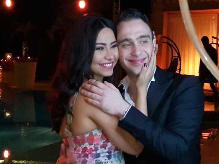 شيرين تتجاهل أنباء حملها ومرضها وتنشر صورة رومانسية تجمعها بحسام حبيب شيرين تتجاهل أنباء حملها ومرضها وتنشر صورة رومانسية تجمعها بحسام حبيب
