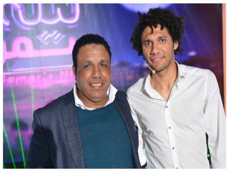 في عيد ميلاده الـ 27.. لازال النني يُساعد والده على ارتداء حذائه عقب صلاة الجمعة في عيد ميلاده الـ 27.. لازال النني يُساعد والده على ارتداء حذائه عقب صلاة الجمعة