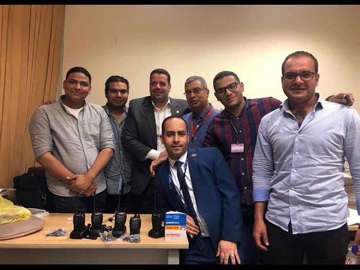 جمارك مطار أسيوط تضبط محاولة تهريب 5 أجهزة لاسلكى طويل المدي جمارك مطار أسيوط تضبط محاولة تهريب 5 أجهزة لاسلكى طويل المدي