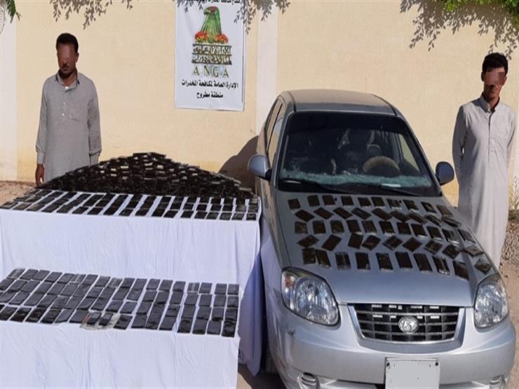 ضبط 2 من العناصر الإجرامية وبحوزتهما 380 طربة حشيش بمطروح ضبط 2 من العناصر الإجرامية وبحوزتهما 380 طربة حشيش بمطروح