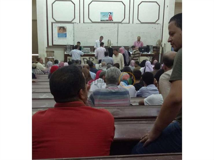 زحام في مقر تظلمات الثانوية بالقليوبية.. وطلاب: إن شاء الله ربنا ينصفنا زحام في مقر تظلمات الثانوية بالقليوبية.. وطلاب: إن شاء الله ربنا ينصفنا